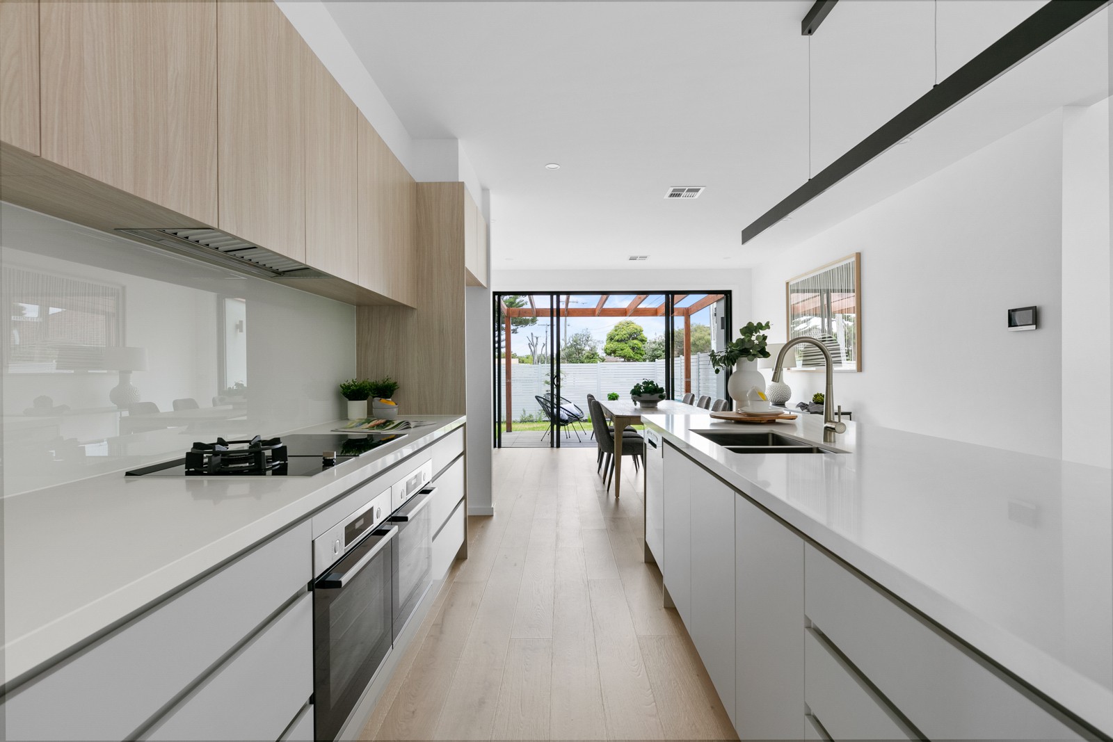 22 Lawrence Avenue, Aspendale, VIC 3195, Aspendale - Thumbnail 4