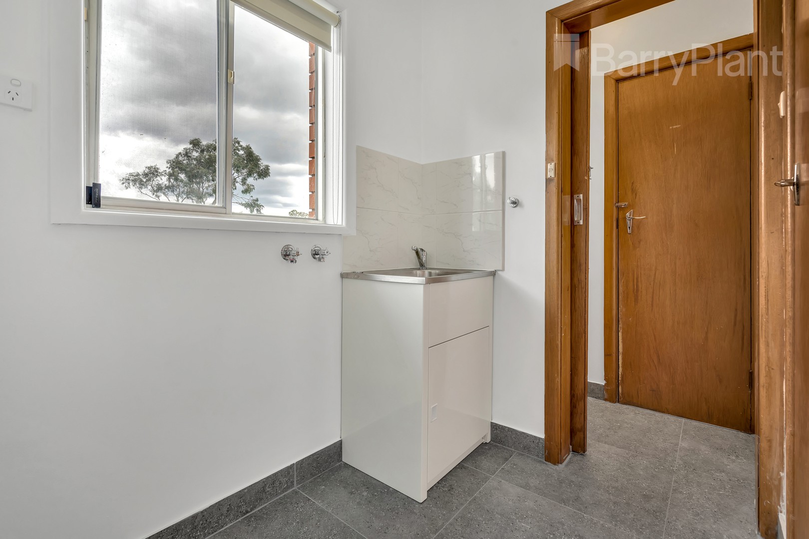 22 Lockton Avenue, Reservoir, VIC 3073, Reservoir - Thumbnail 8