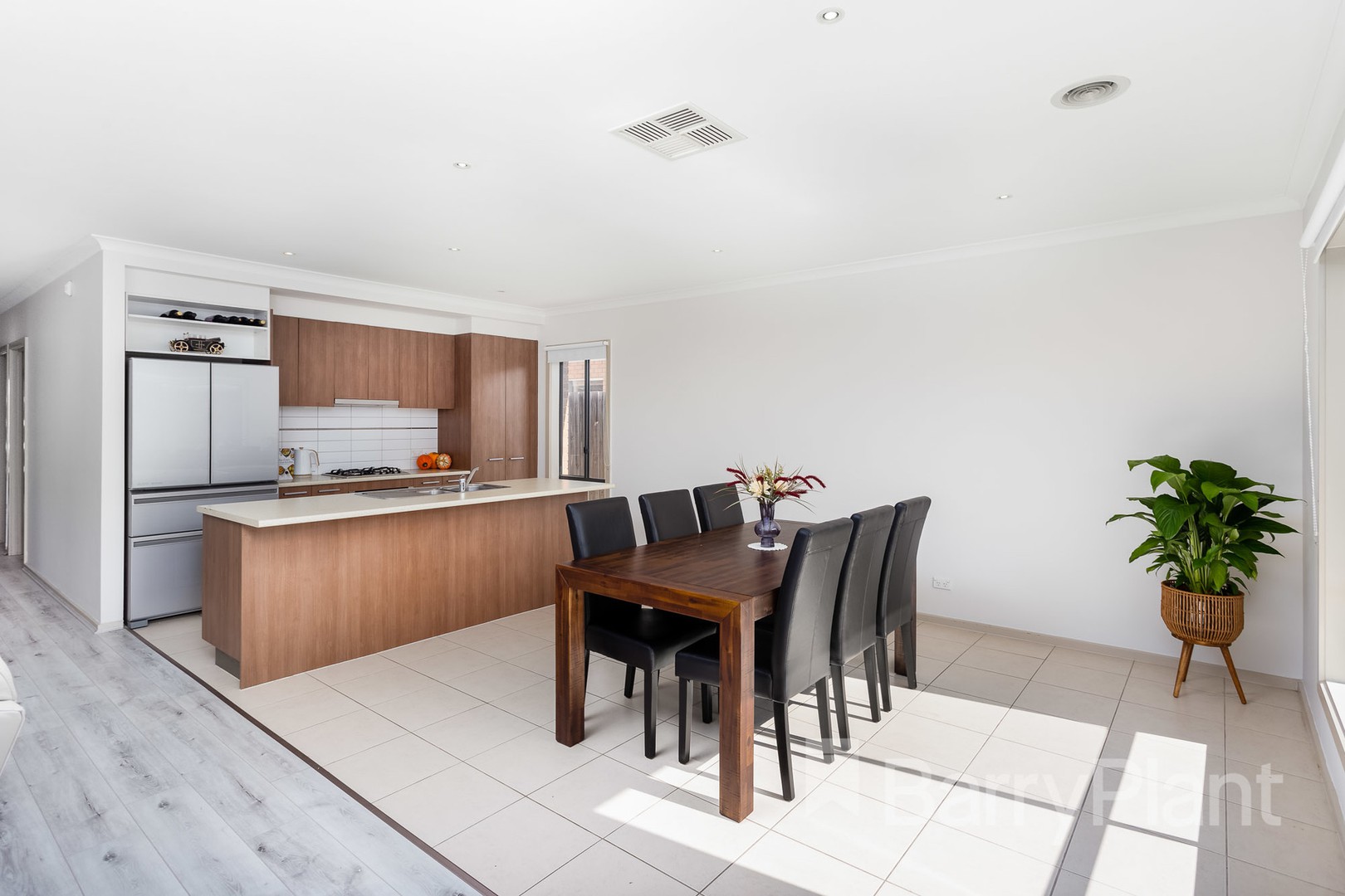 22 Lomandra Street, Point Cook, VIC 3030, Point Cook - Thumbnail 3