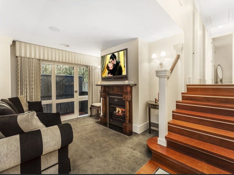 22 Long Valley Way, Doncaster East, VIC 3109, Doncaster East - Thumbnail 5