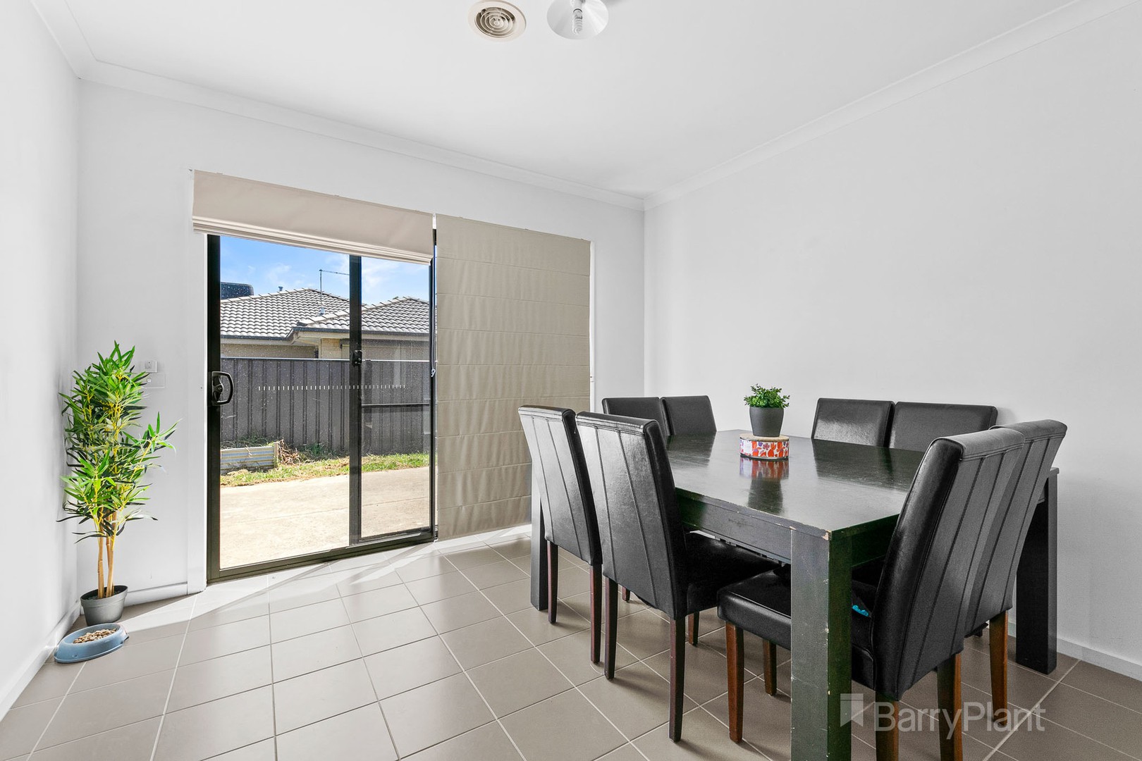 22 Lusitano Way, Clyde North, VIC 3978, Clyde North - Thumbnail 5