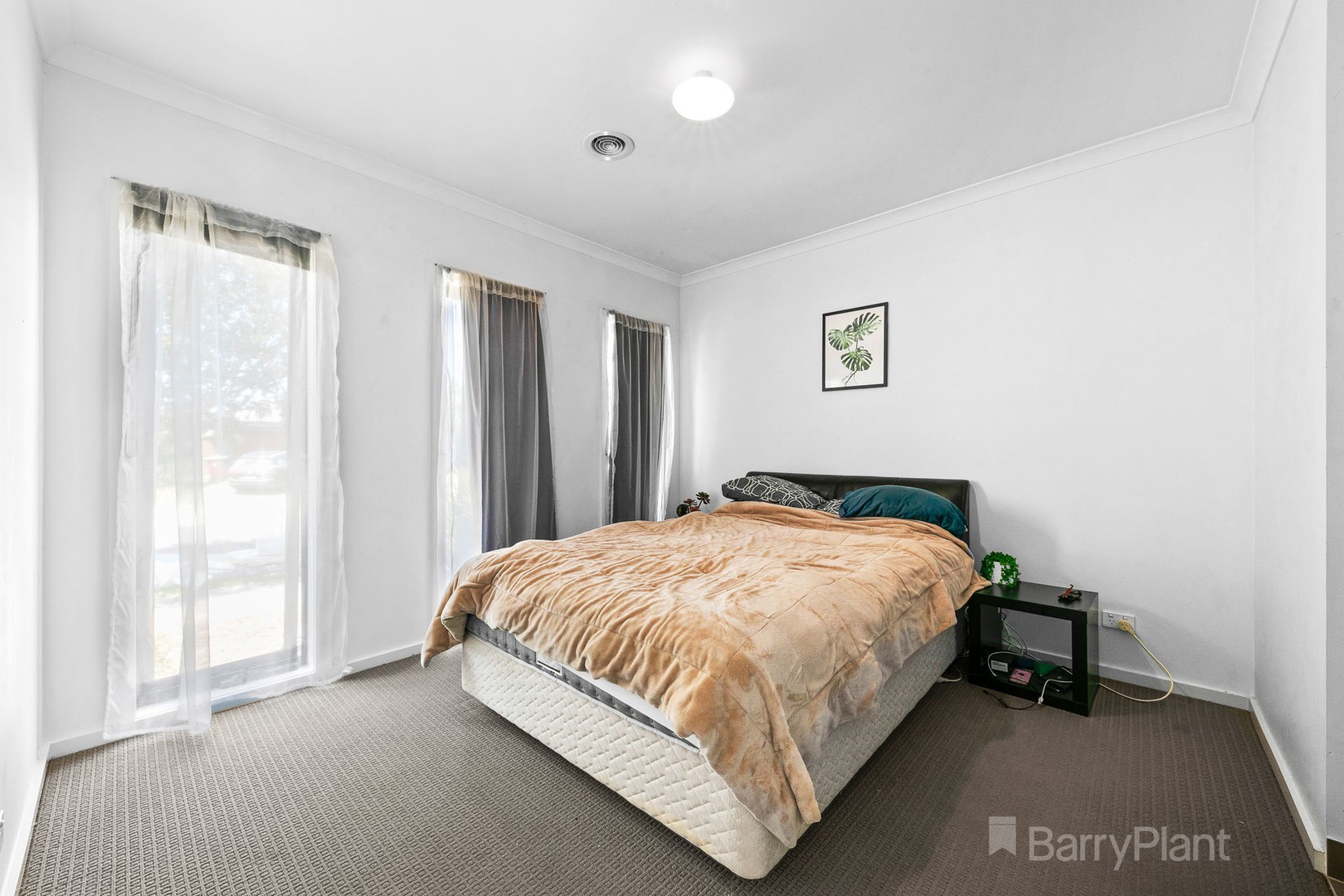 22 Lusitano Way, Clyde North, VIC 3978, Clyde North - Thumbnail 6