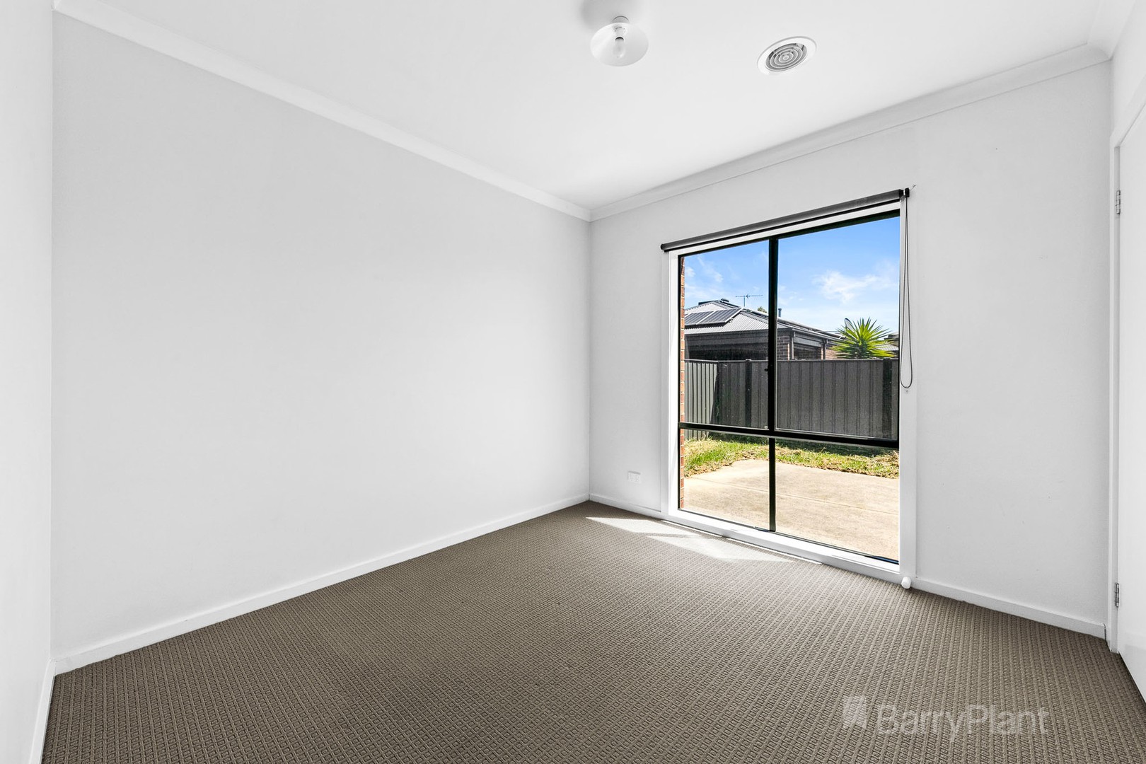 22 Lusitano Way, Clyde North, VIC 3978, Clyde North - Thumbnail 8