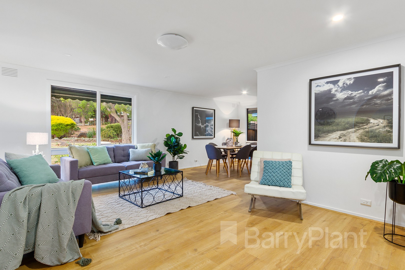 22 Mannix Square, Wantirna, VIC 3152, Wantirna - Thumbnail 2