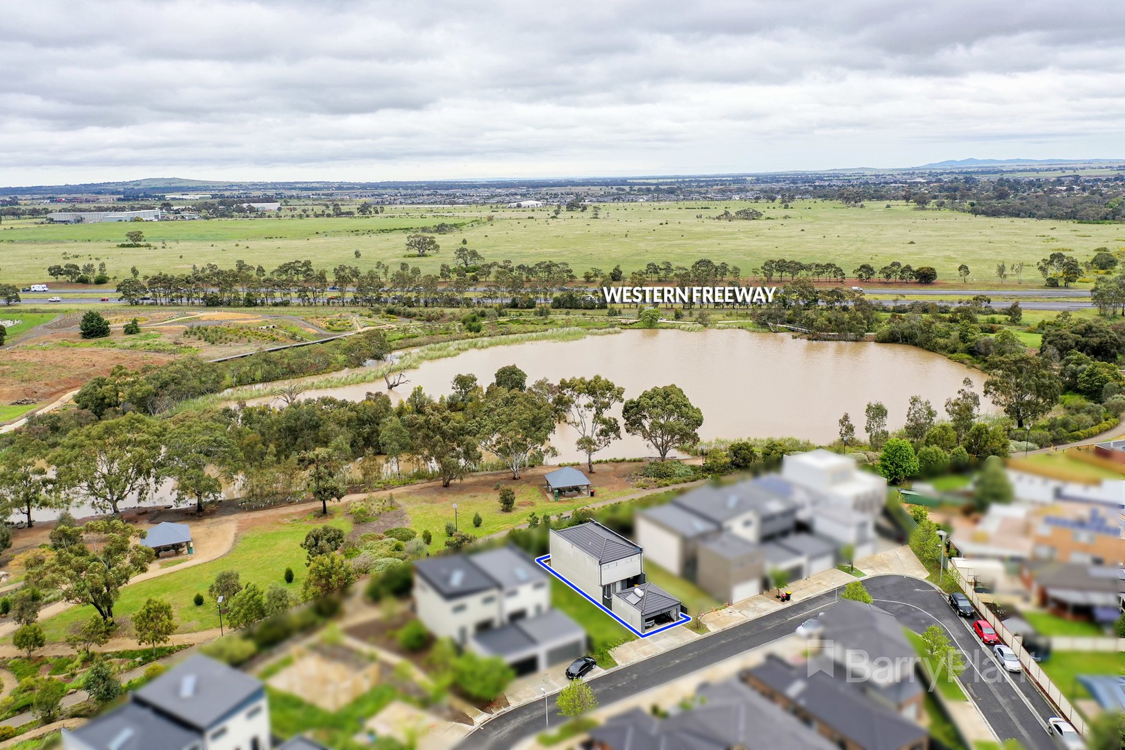 22 Mavi Avenue, Melton, VIC 3337, Melton - Thumbnail 2