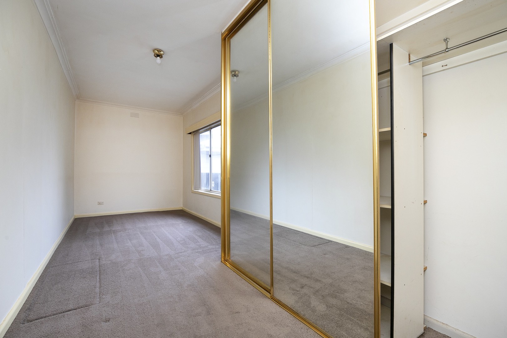 22 McArthur Avenue, St Albans, VIC 3021, St Albans - Thumbnail 2