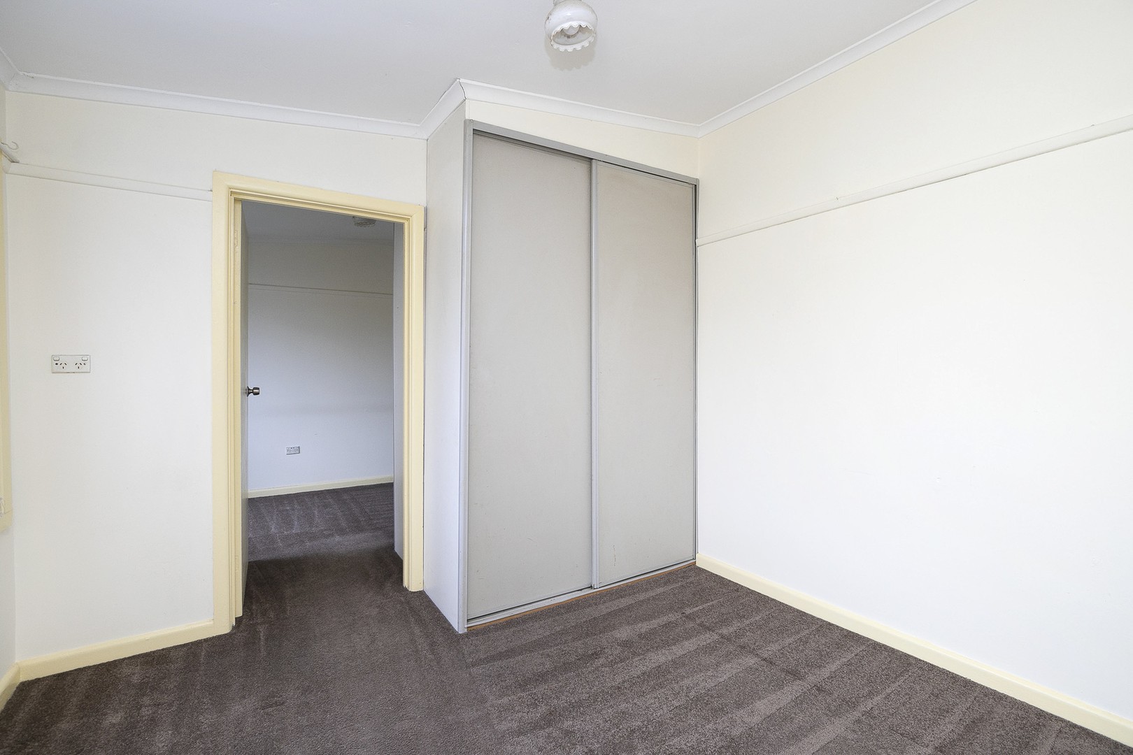 22 McArthur Avenue, St Albans, VIC 3021, St Albans - Thumbnail 3