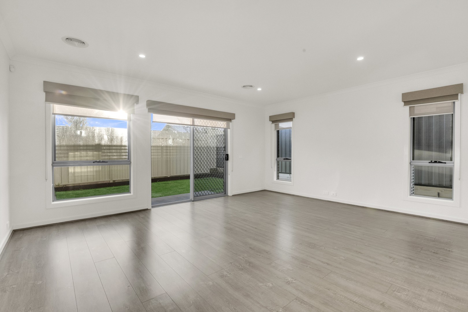 22 Merlin Street, Craigieburn, VIC 3064, Craigieburn - Thumbnail 4