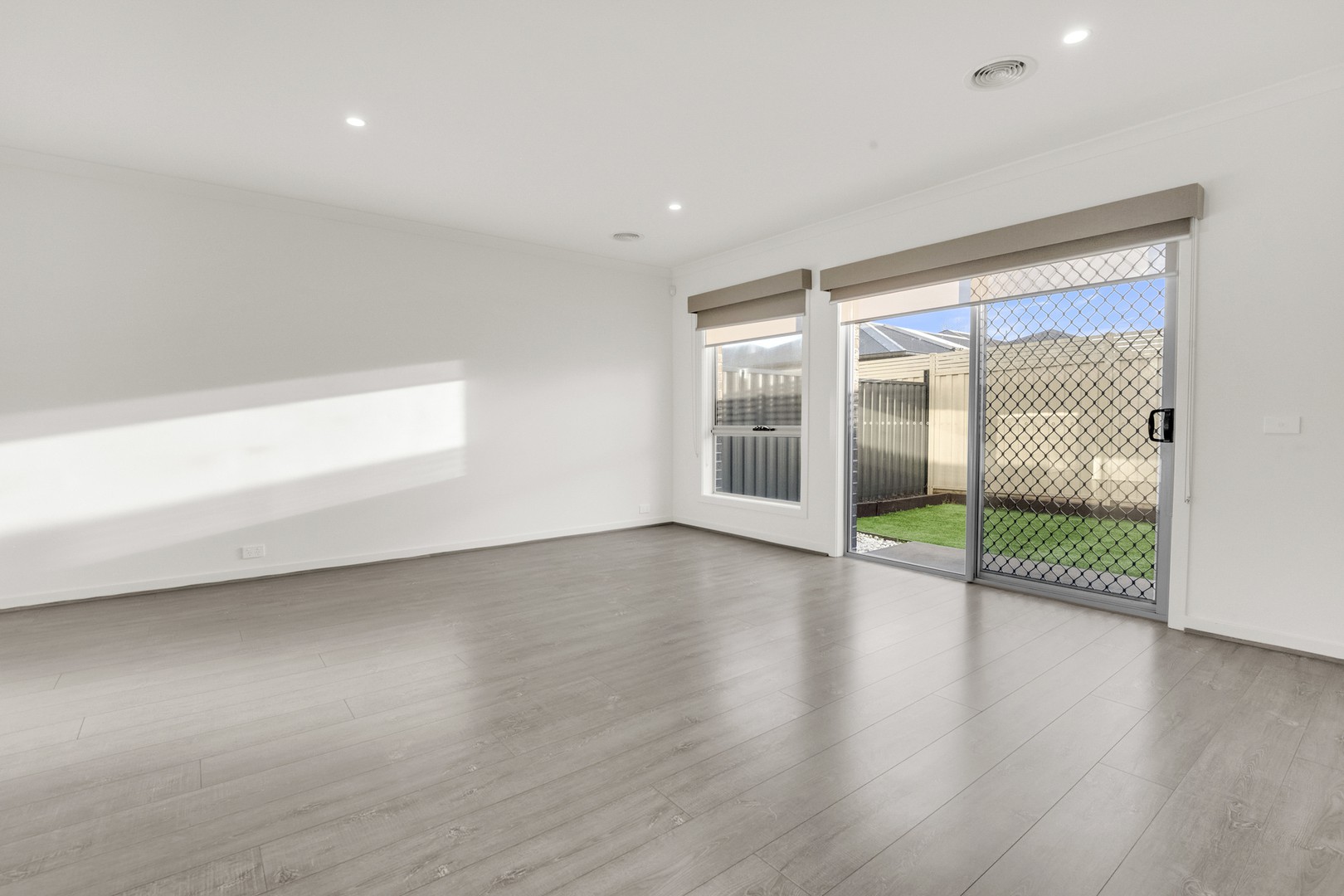 22 Merlin Street, Craigieburn, VIC 3064, Craigieburn - Thumbnail 5