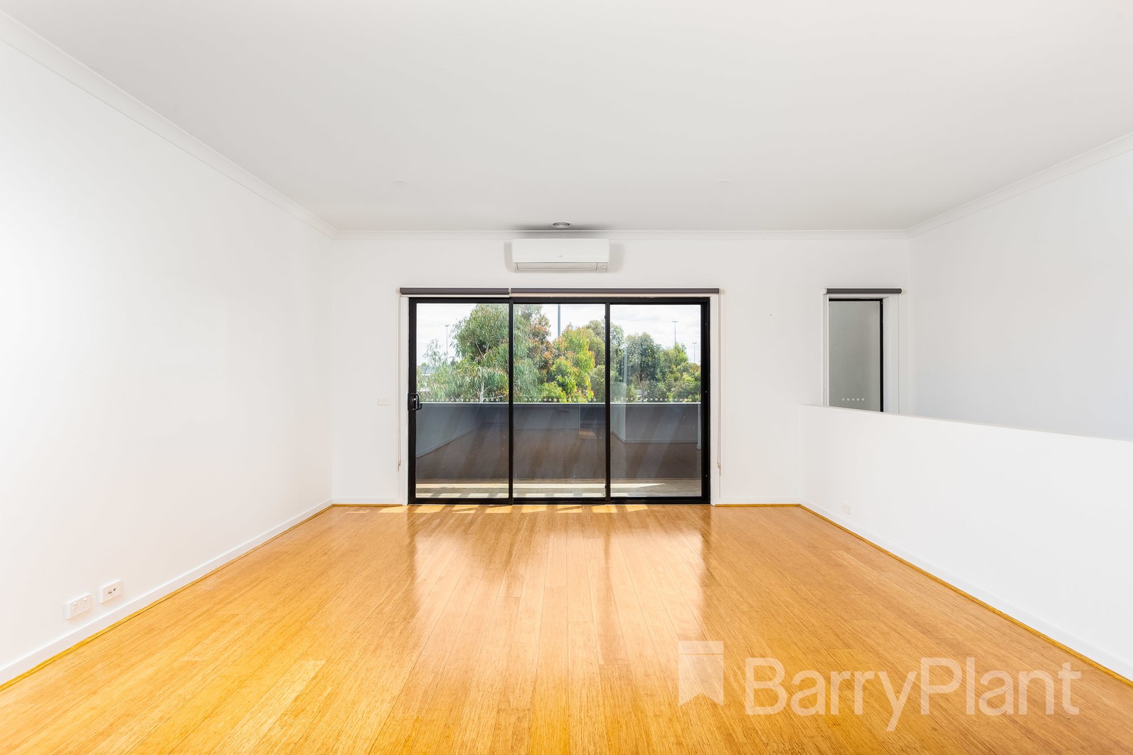 22 Middleton Drive, Point Cook, VIC 3030, Point Cook - Thumbnail 4