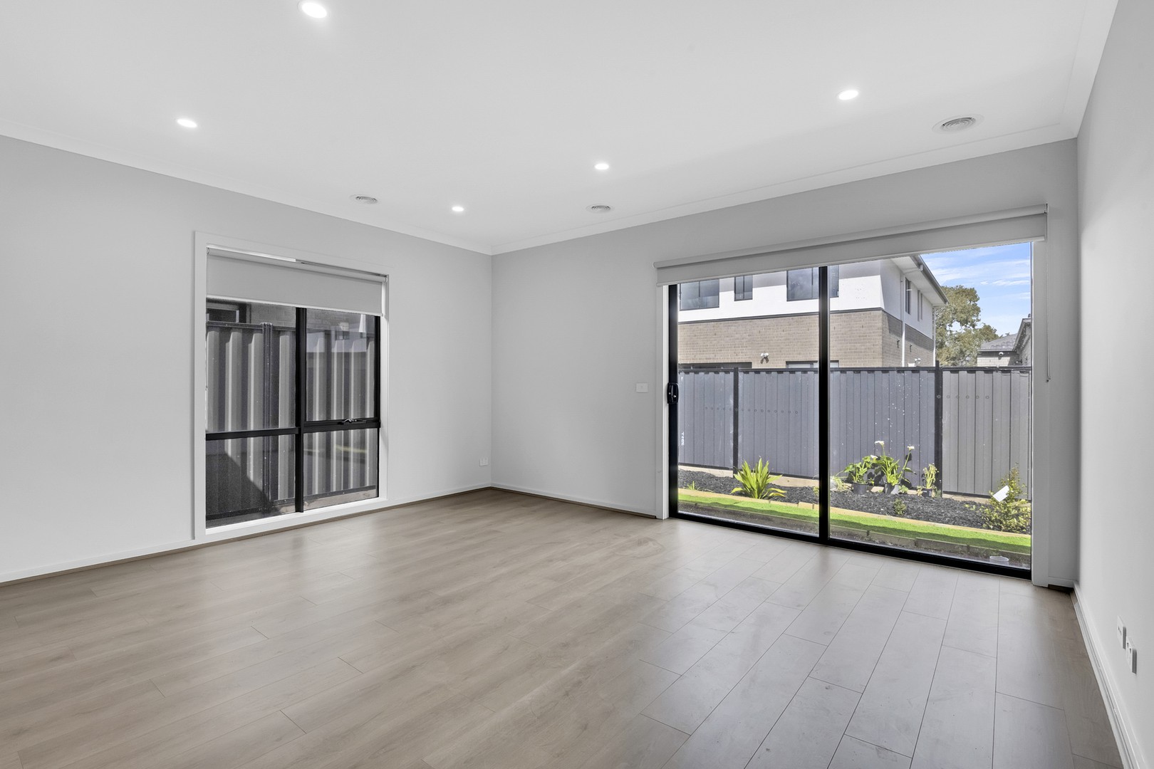 22 Molesworth Crescent, Donnybrook, VIC 3064, Donnybrook - Thumbnail 6