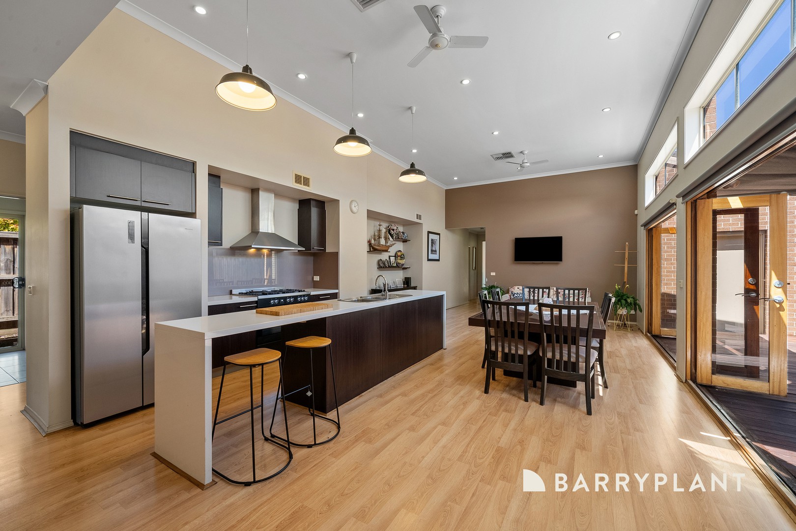 22 Mollison Drive, Doreen, VIC 3754 - Thumbnail 2 - 25/02/2026