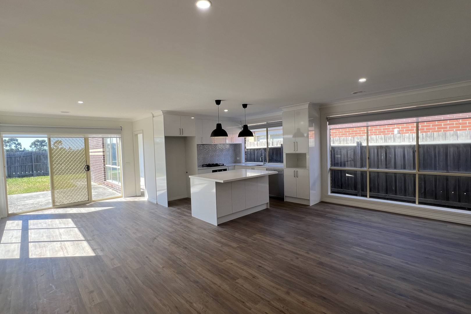 22 Newcombe Drive, St Albans, VIC 3021 - Thumbnail 1 - 11/10/2023