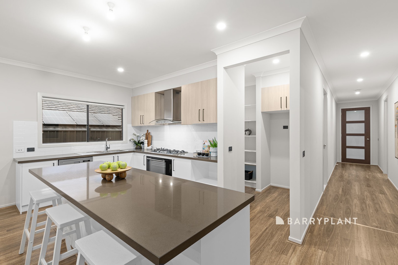 22 Niseko Crescent, Pakenham, VIC 3810, Pakenham - Thumbnail 2