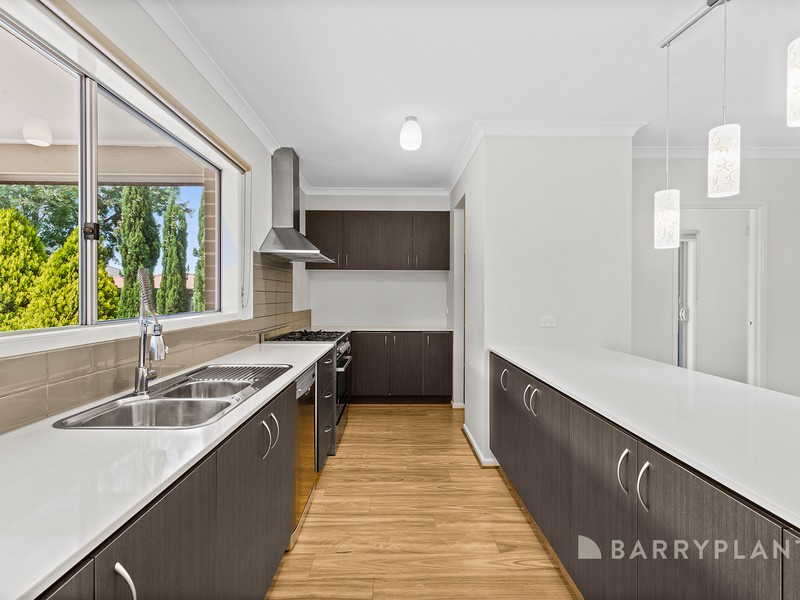 22 Nixon Drive, Berwick, VIC 3806 - Image - 24/11/2025