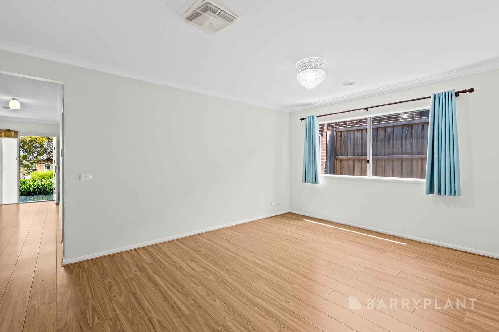 22 Nixon Drive, Berwick, VIC 3806 - Thumbnail 2 - 24/11/2025