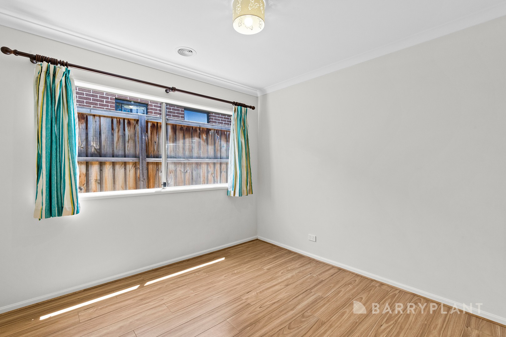 22 Nixon Drive, Berwick, VIC 3806, Berwick - Thumbnail 4