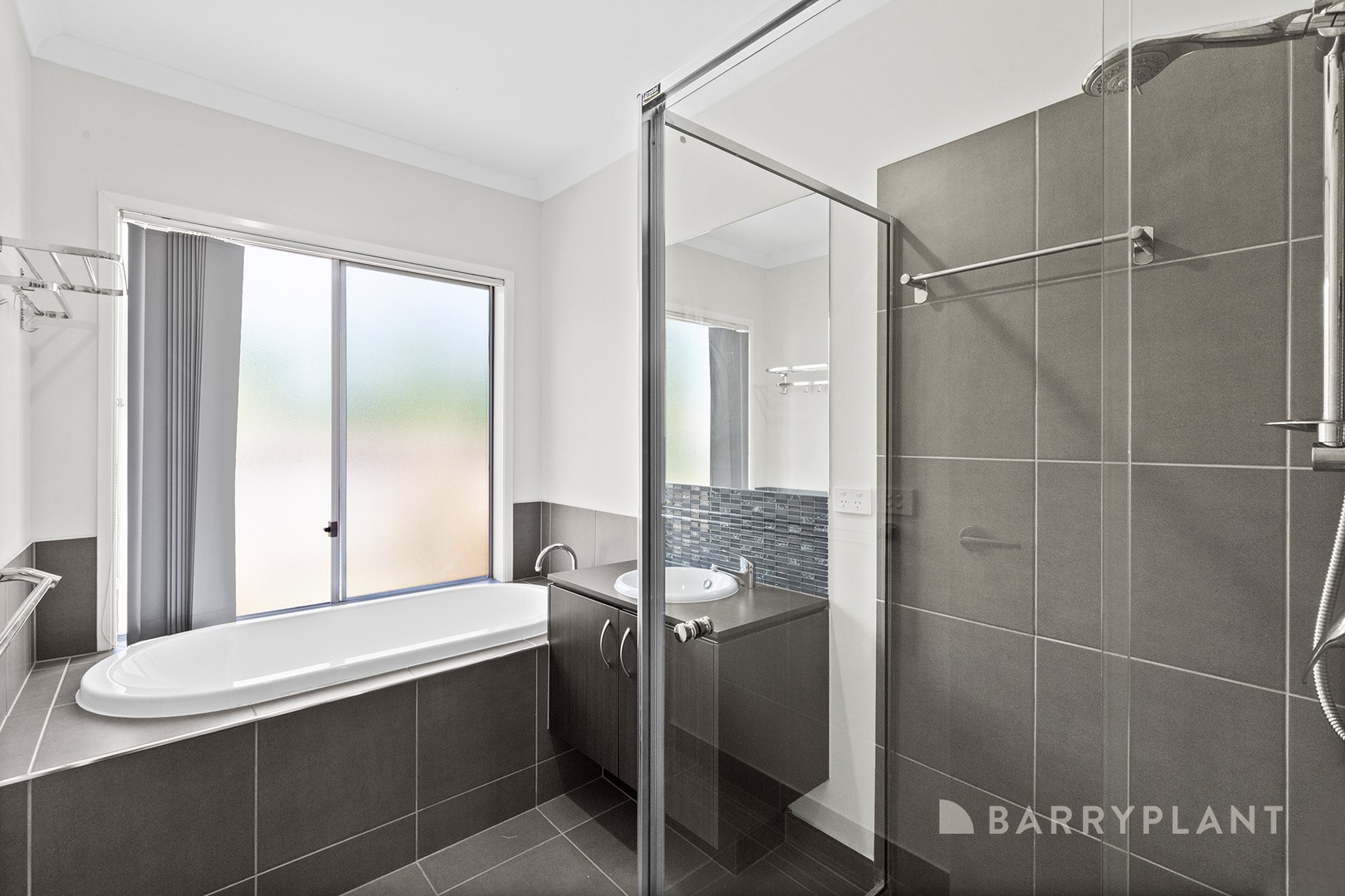 22 Nixon Drive, Berwick, VIC 3806, Berwick - Thumbnail 6