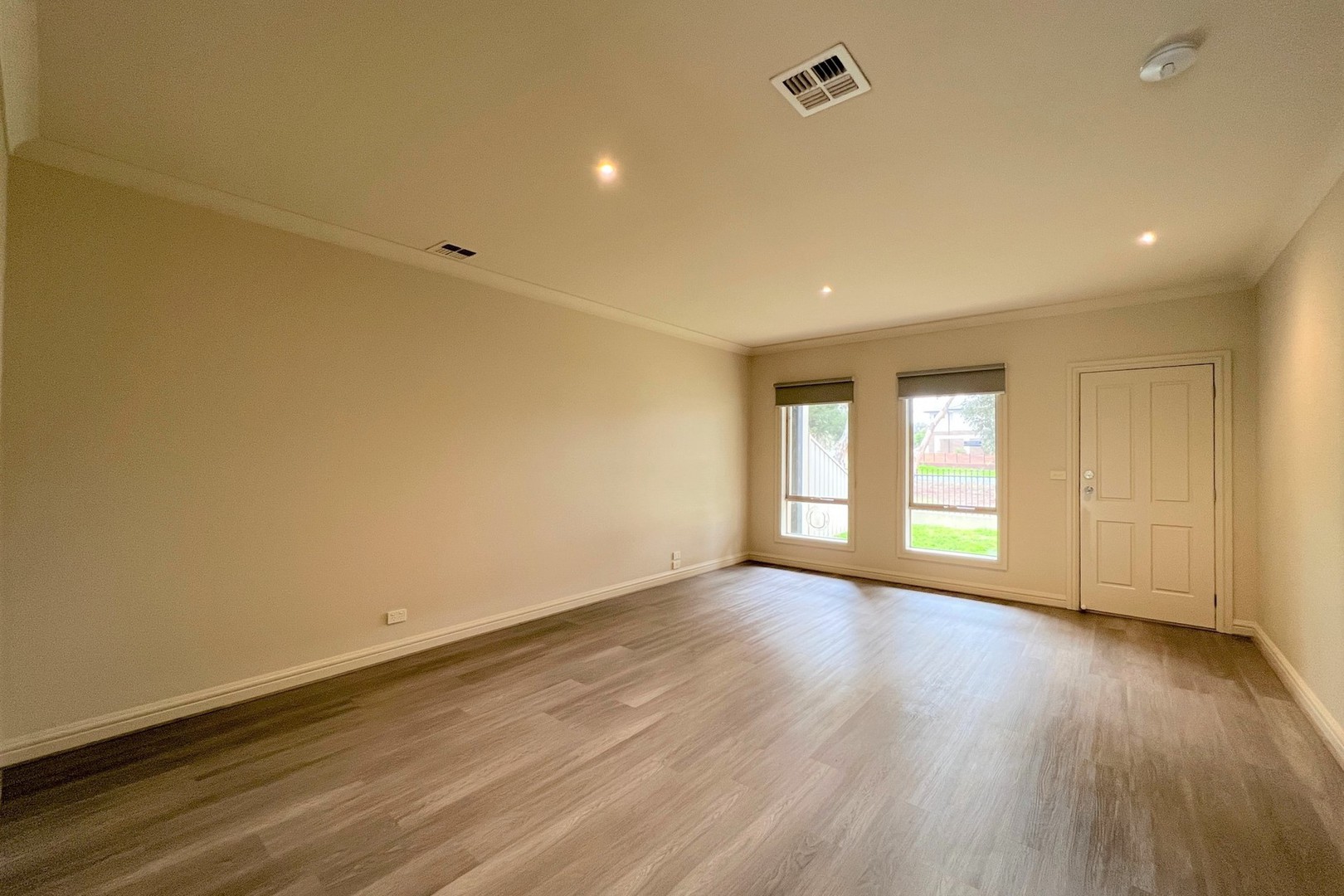 22 Nobel Banks Drive, Cairnlea, VIC 3023, Cairnlea - Thumbnail 2