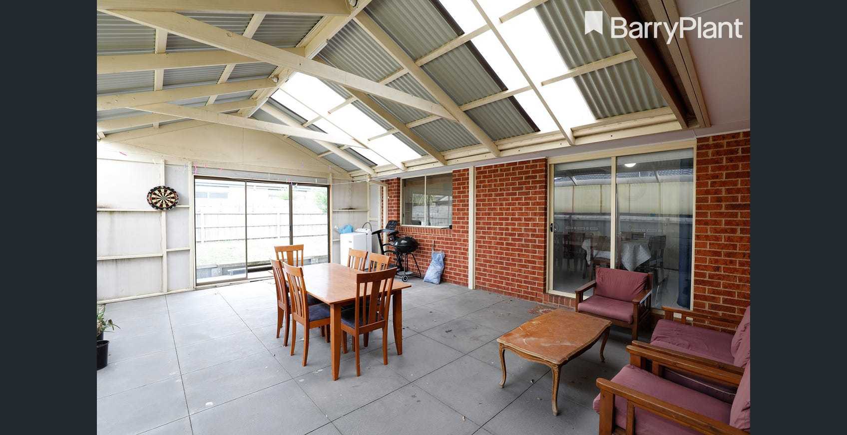 22 Nyarrin Place, Cranbourne West, VIC 3977, Cranbourne West - Thumbnail 4