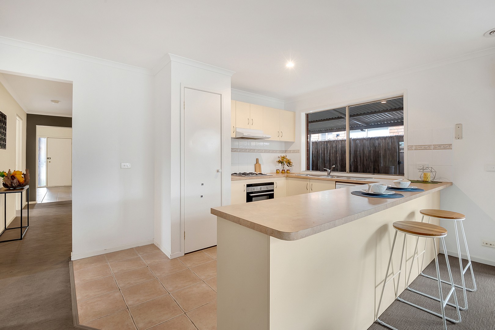 22 Parramatta Walk, Craigieburn, VIC 3064, Craigieburn - Thumbnail 2