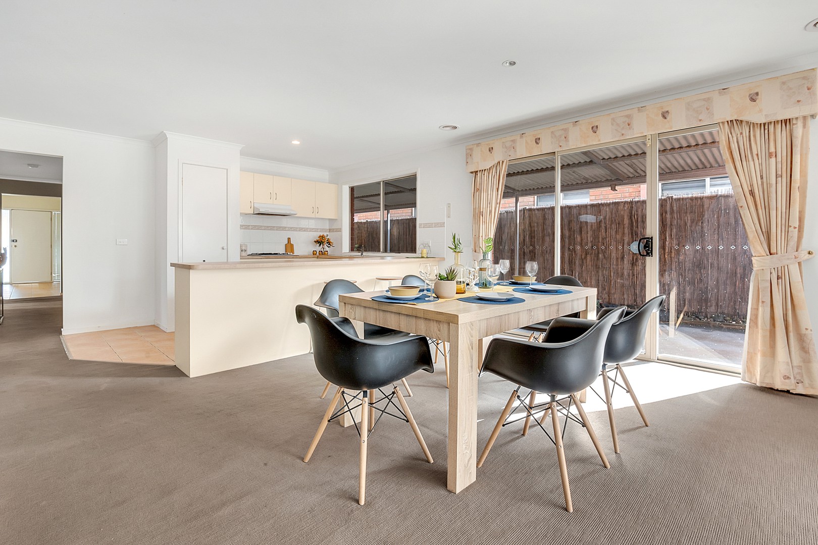 22 Parramatta Walk, Craigieburn, VIC 3064, Craigieburn - Thumbnail 3