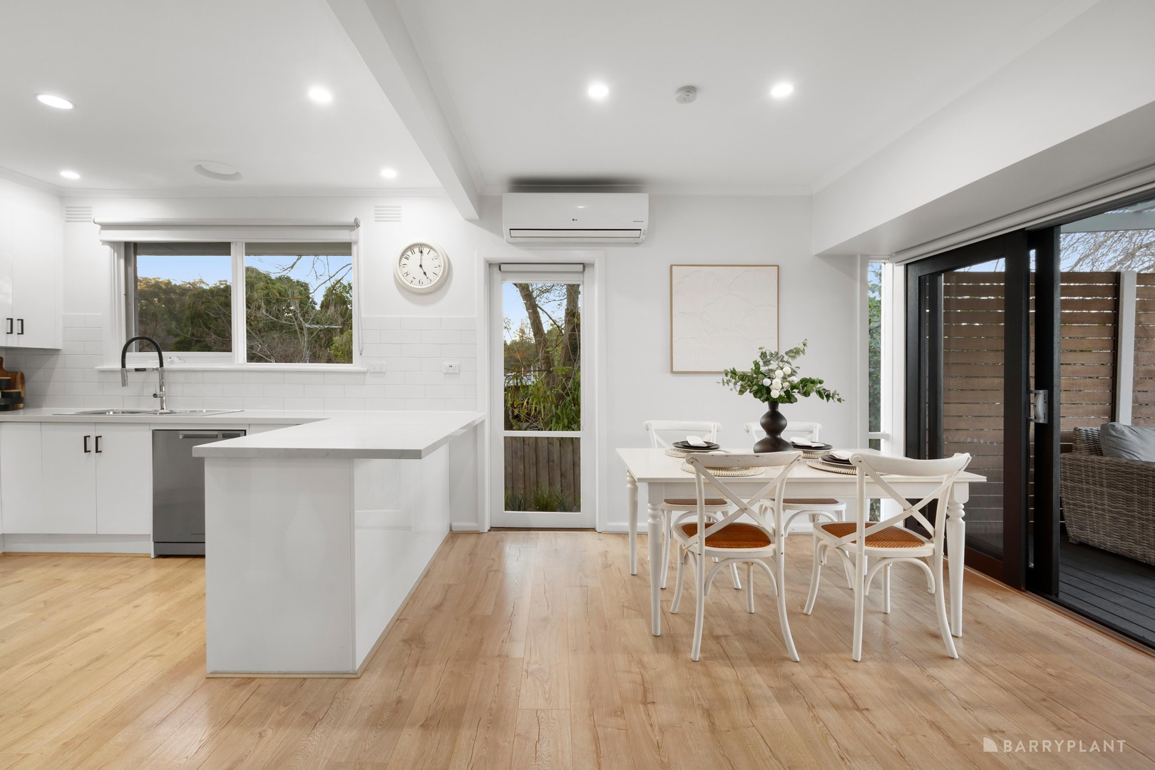 22 Pinewood Avenue, Ringwood East, VIC 3135, Ringwood East - Thumbnail 4