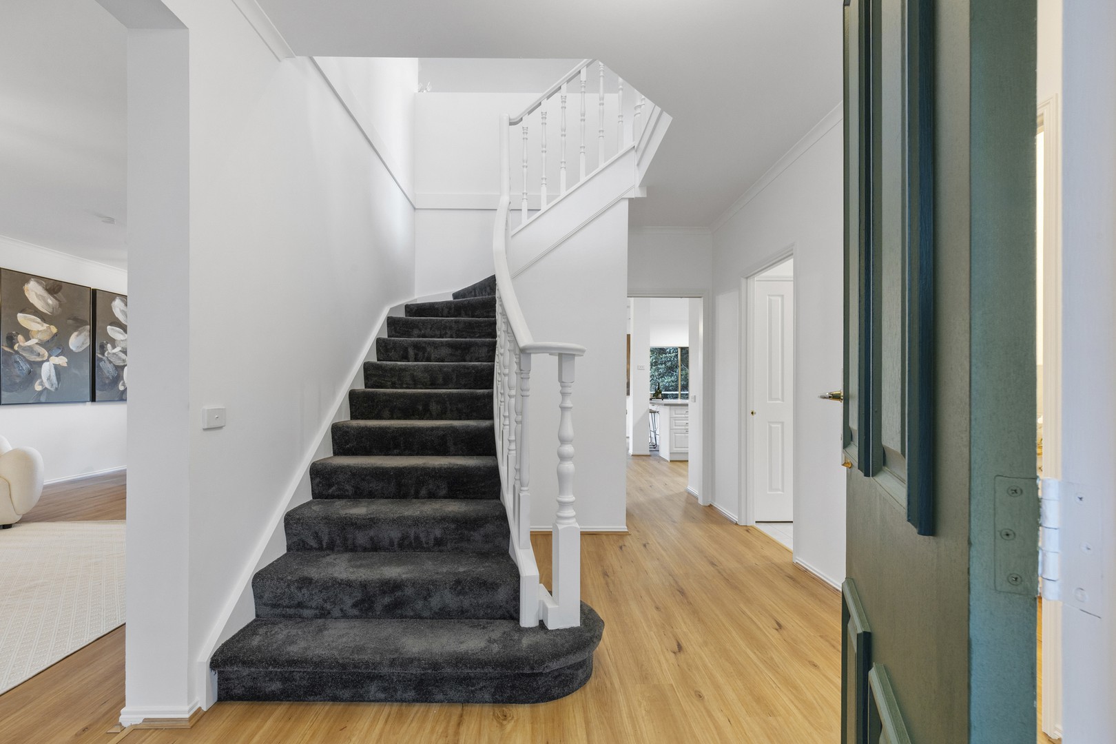 22 Queens Parade, Hillside, VIC 3037 - Thumbnail 2 - 18/02/2026