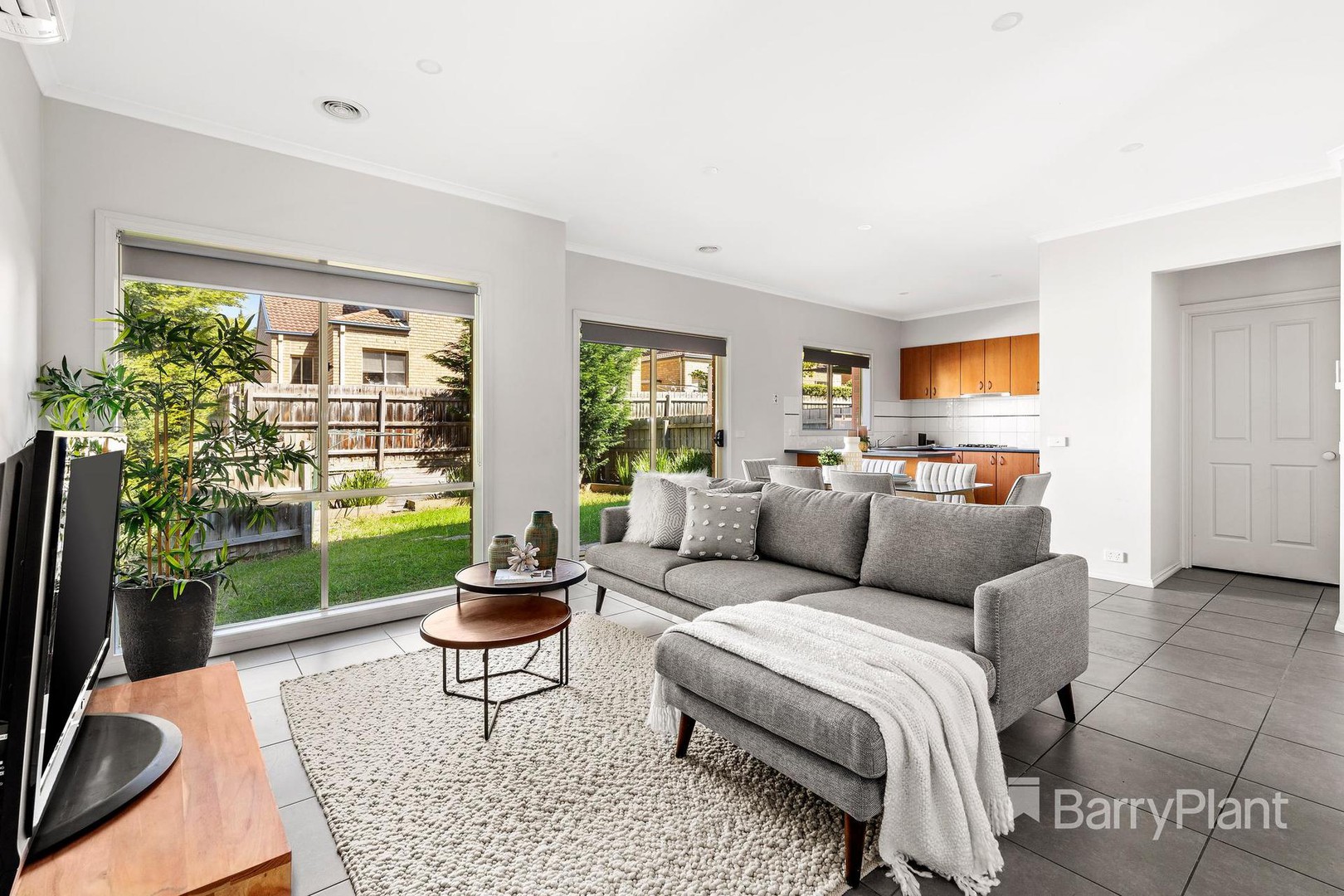 22 Redbark Hill CircuitSouth Morang, VIC 3752, South Morang - Thumbnail 4