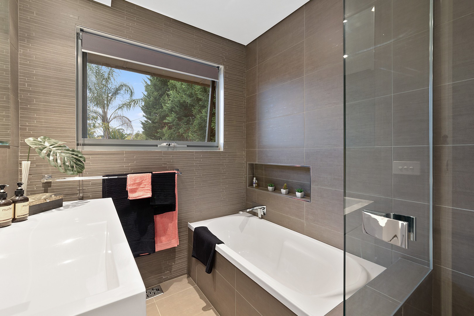 22 Rolloway Rise, Chirnside Park, VIC 3116, Chirnside Park - Thumbnail 5