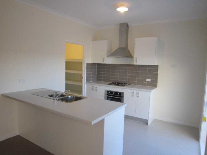 22 Ronald Street, Coburg North, VIC 3058, Coburg North - Thumbnail 5