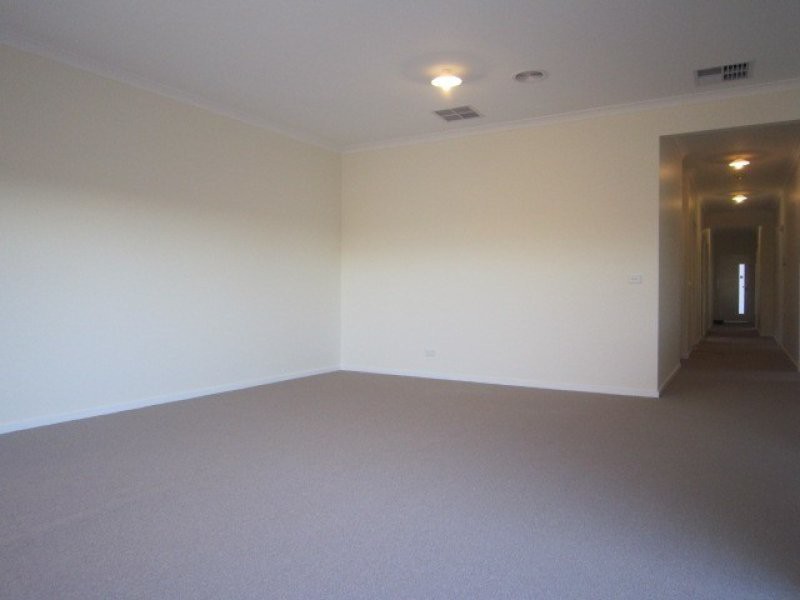 22 Ronald Street, Coburg North, VIC 3058, Coburg North - Thumbnail 8