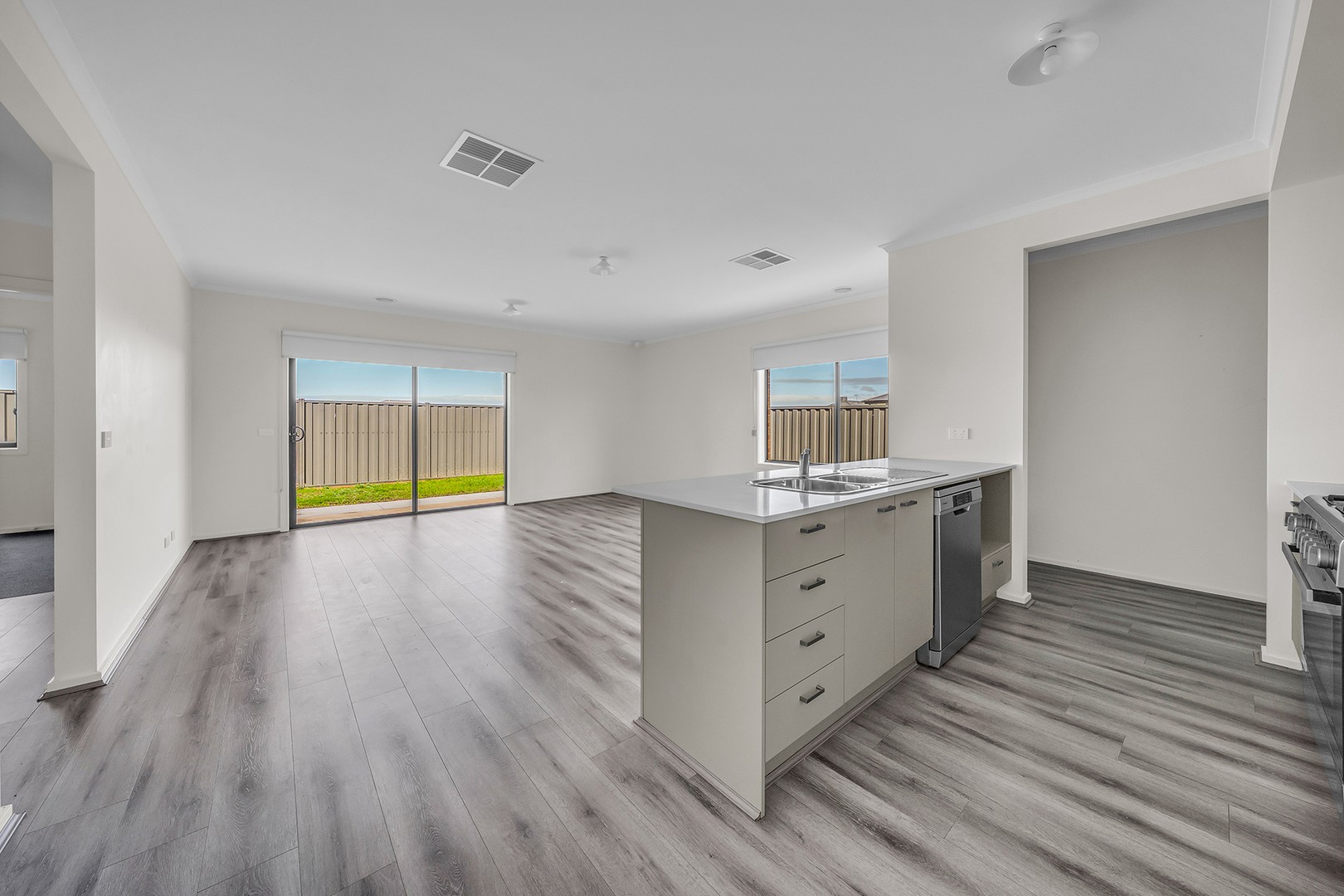 22 Sandringham Street, Strathtulloh, VIC 3338 - Thumbnail 1 - 26/08/2026