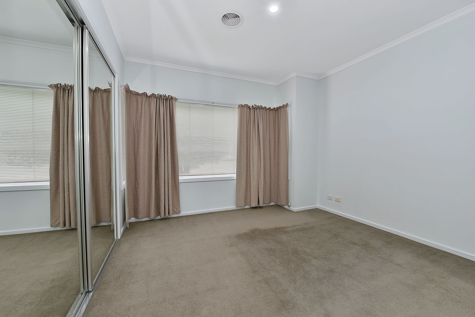 22 Seggan Circle, Gowanbrae, VIC 3043, Gowanbrae - Thumbnail 6