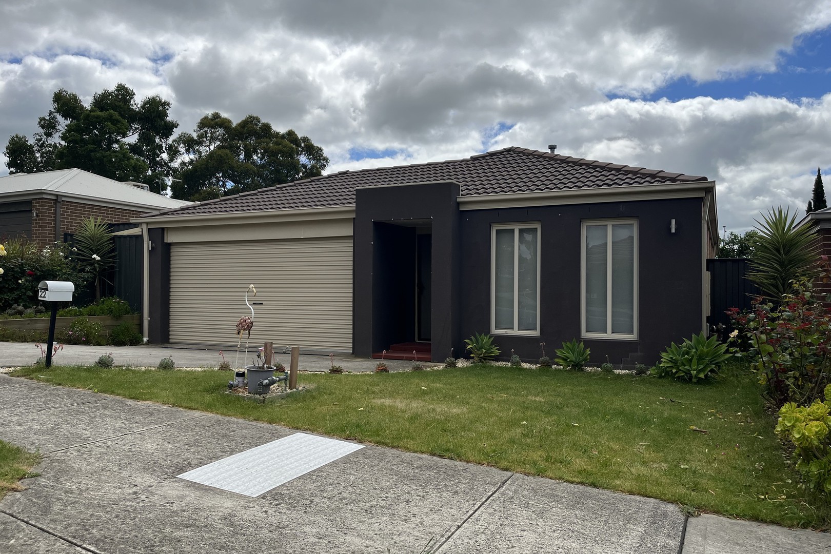 22 Sienna Way, Pakenham, VIC 3810 - Thumbnail 1 - 07/12/2021