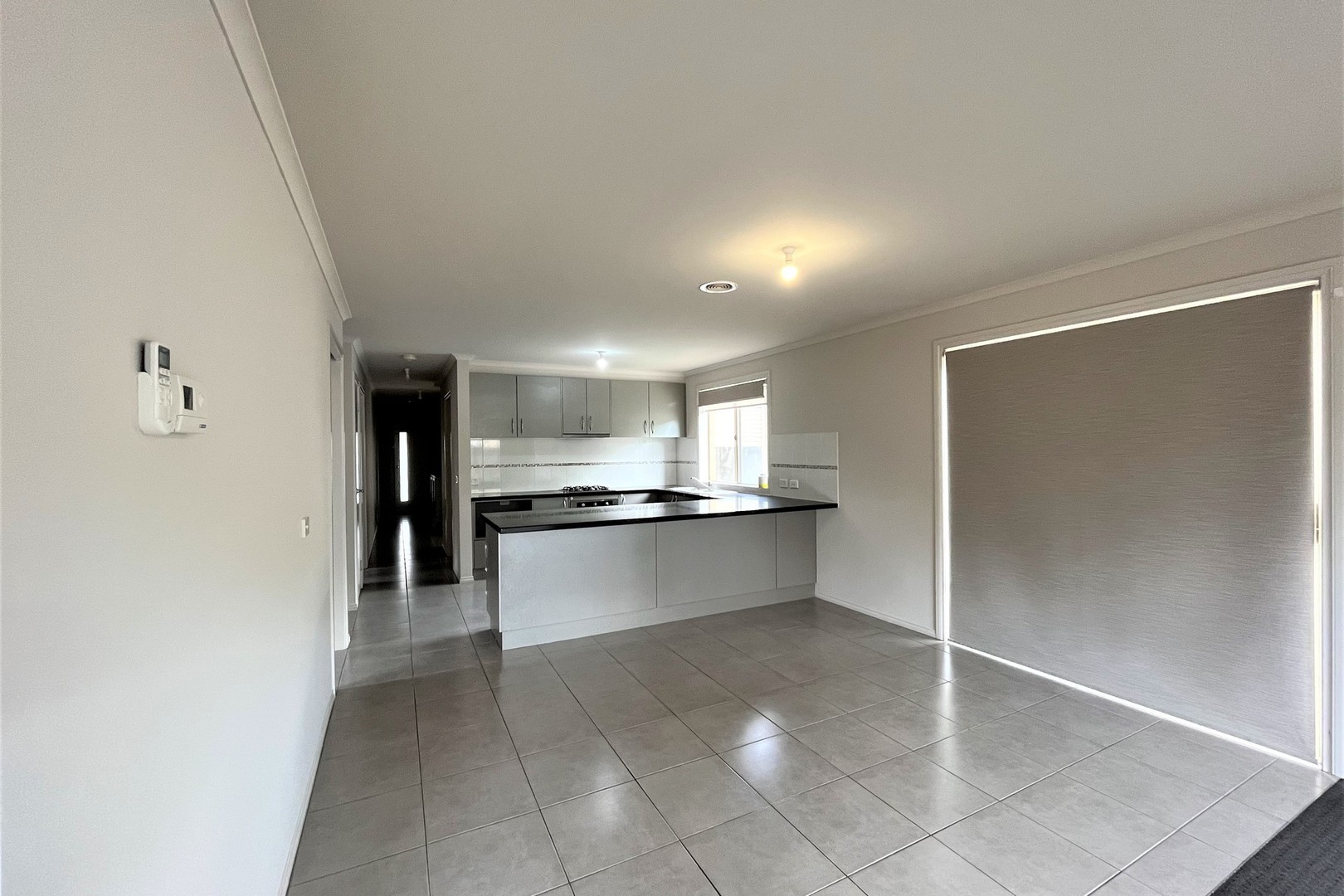 22 Sienna Way, Pakenham, VIC 3810, Pakenham - Thumbnail 3
