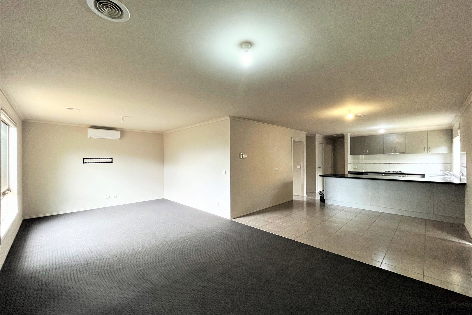 22 Sienna Way, Pakenham, VIC 3810, Pakenham - Thumbnail 5