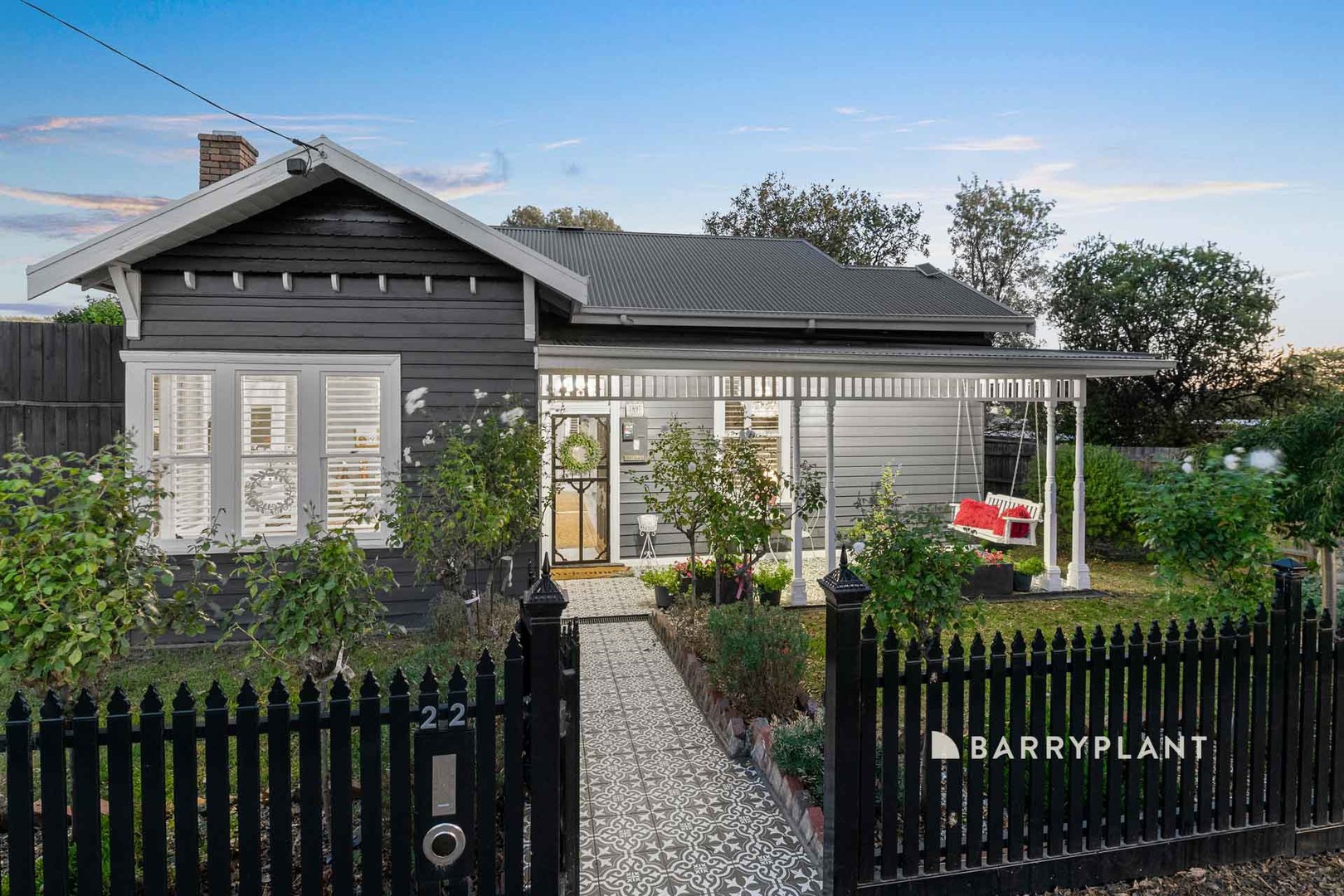 22 Sinclair Street, Drouin, VIC 3818 - Thumbnail 2 - 31/03/2025