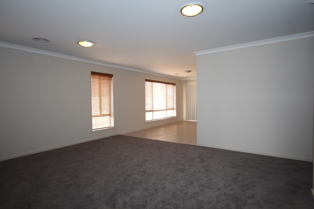 22 Sirrom Crescent, Armstrong Creek, VIC 3217, Armstrong Creek - Thumbnail 2