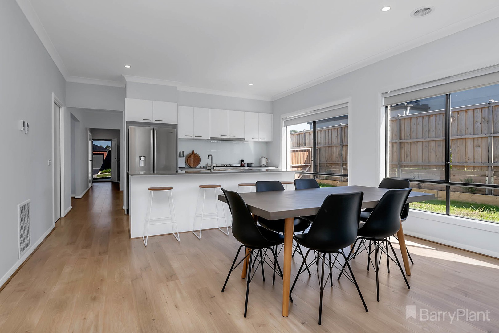 22 Summerhill Drive, Pakenham, VIC 3810, Pakenham - Thumbnail 3