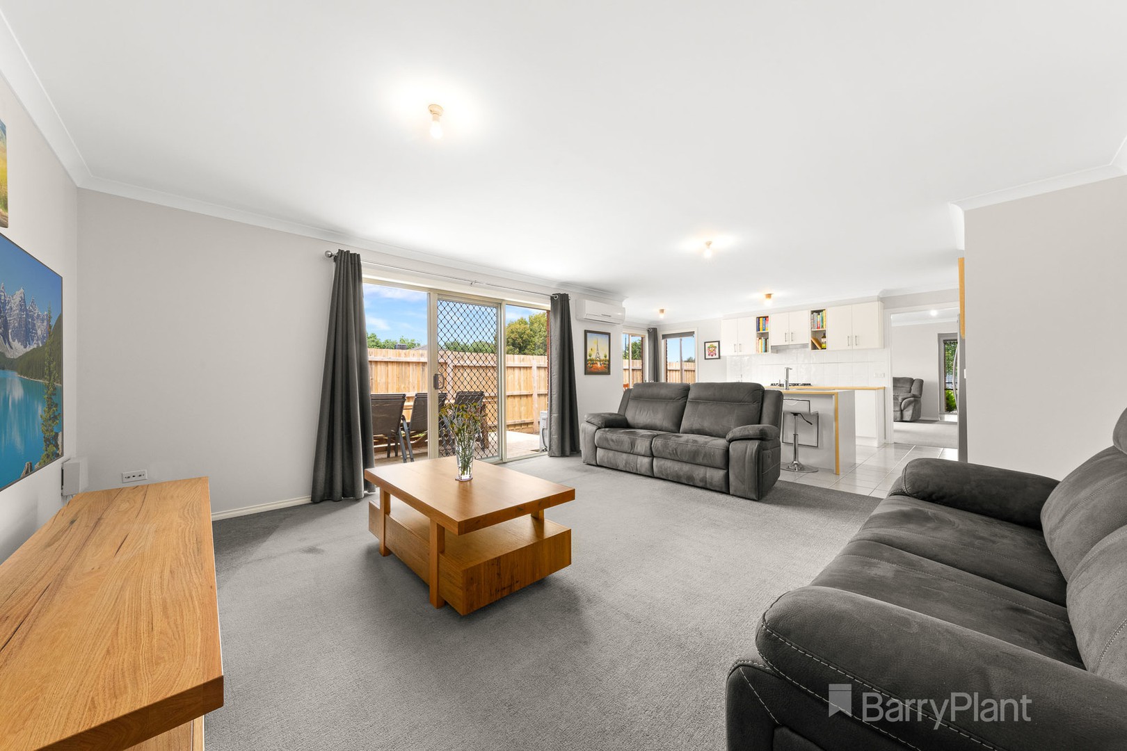 22 Sunbird Avenue, Cranbourne, VIC 3977, Cranbourne - Thumbnail 4