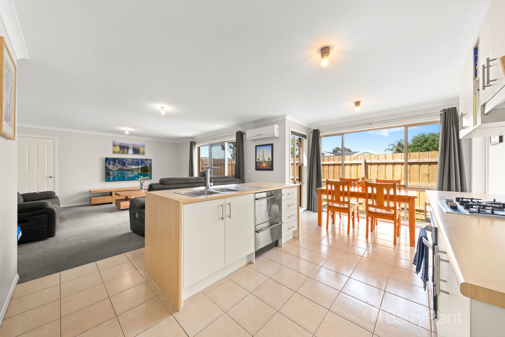 22 Sunbird Avenue, Cranbourne, VIC 3977, Cranbourne - Thumbnail 5