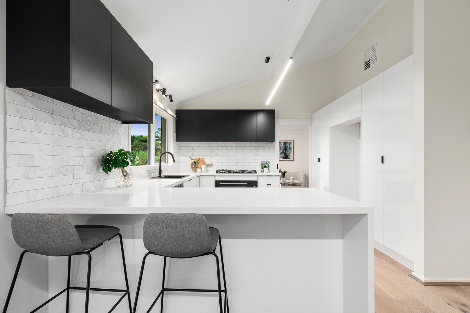 22 Sunset Avenue, Templestowe, VIC 3106, Templestowe - Thumbnail 4