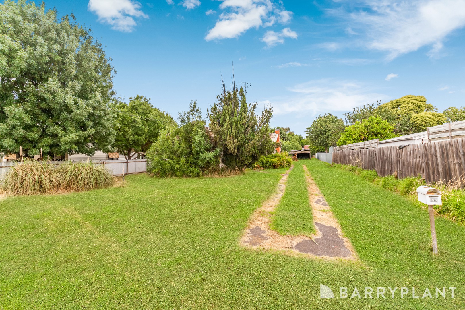 22 Sutherland Street, Broadford, VIC 3658, Broadford - Thumbnail 3