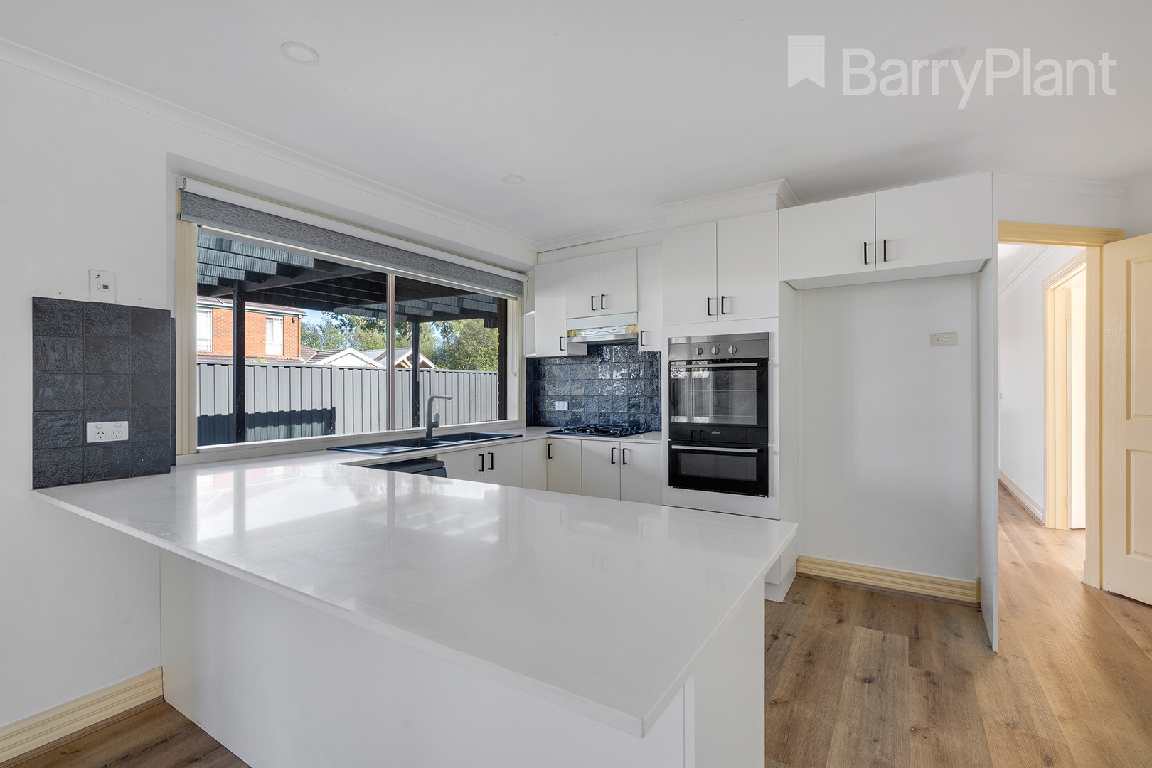22 Sutherland Way, Roxburgh Park, VIC 3064, Roxburgh Park - Thumbnail 4