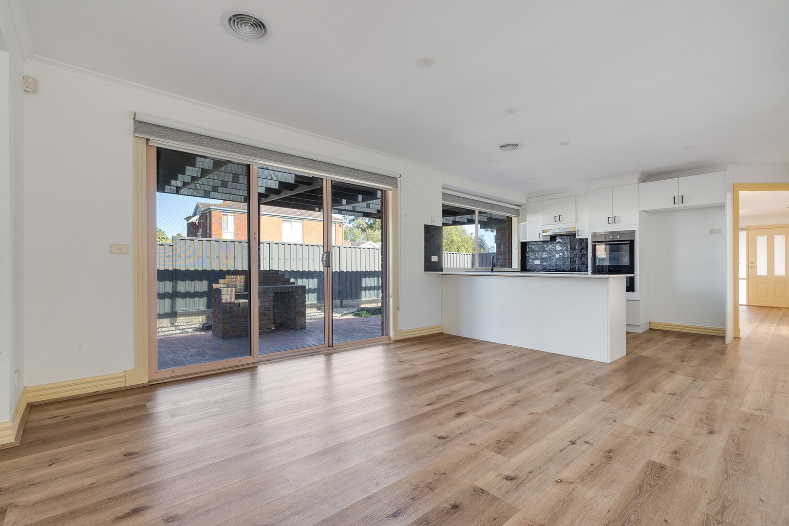 22 Sutherland Way, Roxburgh Park, VIC 3064, Roxburgh Park - Thumbnail 6