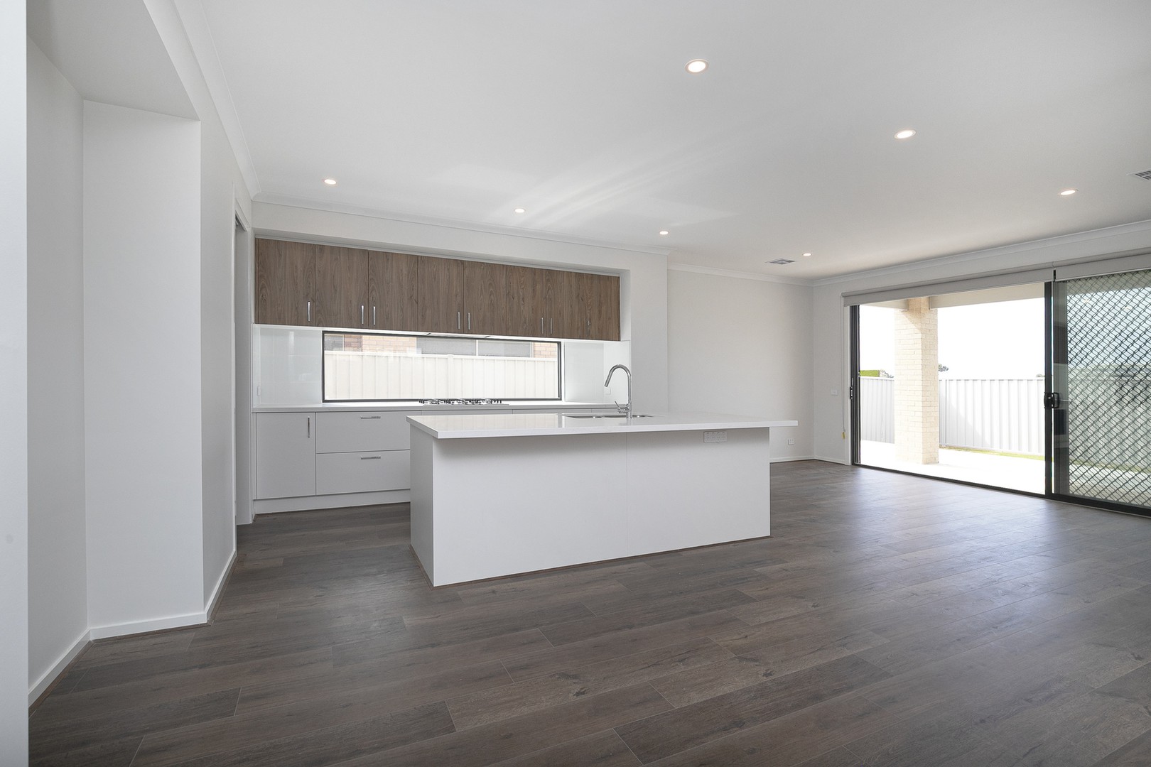 22 Tambo Crescent, Taylors Hill, VIC 3037 - Thumbnail 1 - 29/01/2026