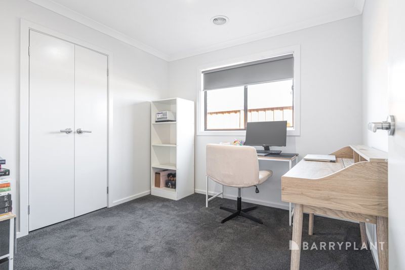 22 Taylors Cct, Charlemont, VIC 3217, Charlemont - Thumbnail 4