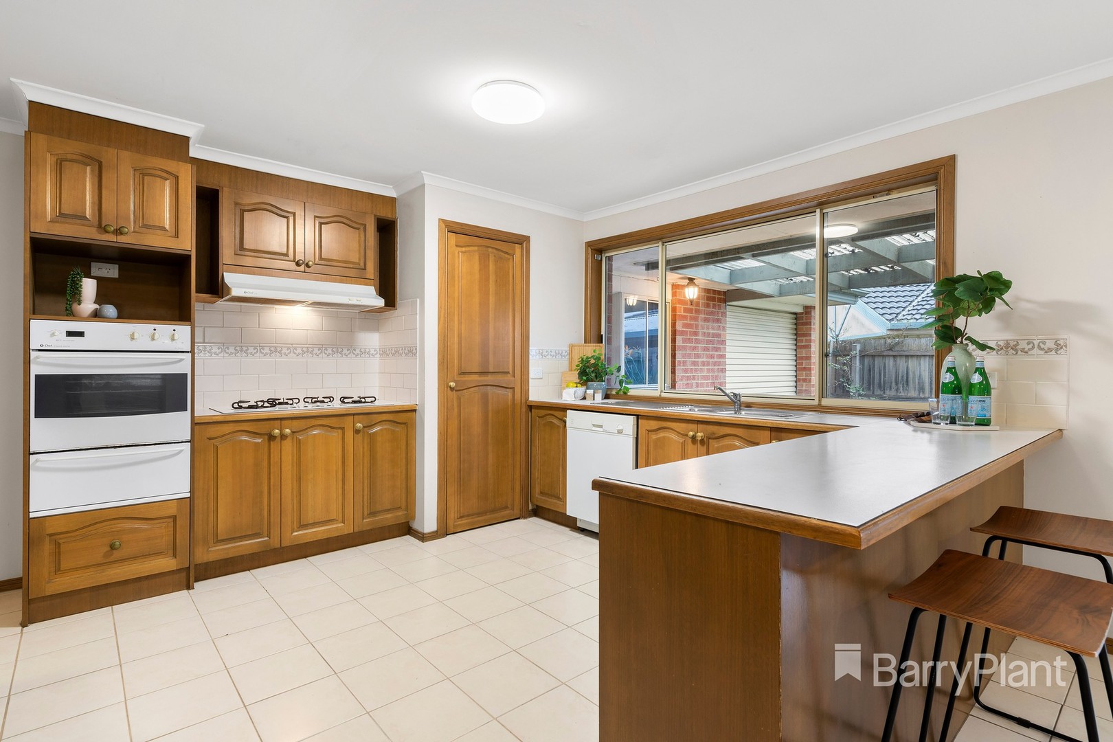 22 Teatree Drive, South Morang, VIC 3752, South Morang - Thumbnail 3