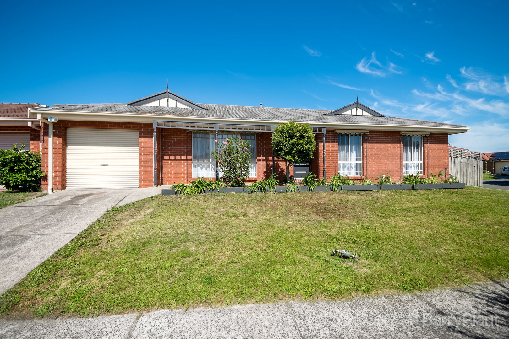 22 Thomas Street, Pakenham, VIC 3810, Pakenham - Thumbnail 2